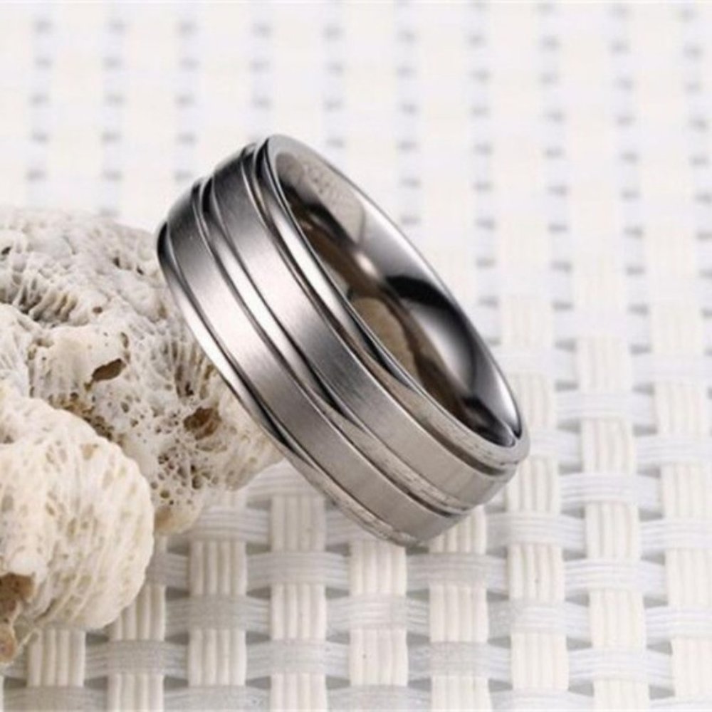 Unisex Stainless Steel Titanium Silver Band